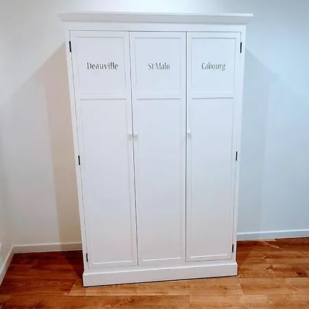 7 Couchages Aux Portes Des Celebres Parfumeries Wifi Apartment
