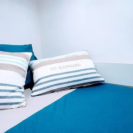 7 Couchages Aux Portes Des Celebres Parfumeries Wifi Appartement